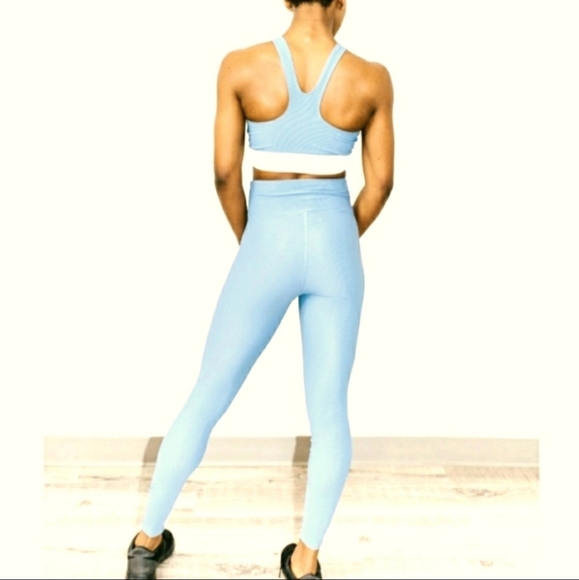 NWT Heroione Sport Powder Blue Ribbed Revive Leggings XS - Picture 2 of 10